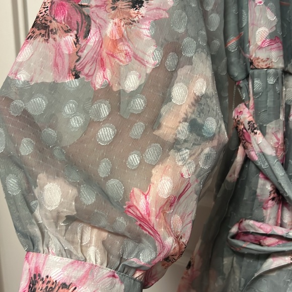 Express Floral Romper Sz XL - Picture 5 of 6